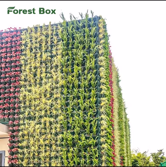Fioriera da giardino verticale con pannelli di piante verdi da giardino per esterni protetti dai raggi UV, erba artificiale da parete